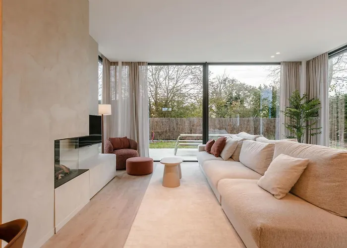 Warm Family Home By The Sea - Villa La Madrague